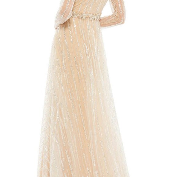 NEW WITH TAGS $698 Mac Duggal Long Sleeve Gown Champagne W/ Silver Sequins. SZ 4 - Picture 4 of 8